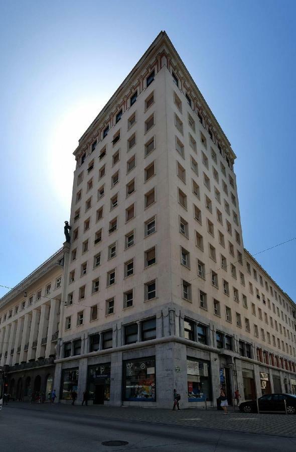 Lawyers Loft In Heritage Skyscraper Ljubljana Exterior photo