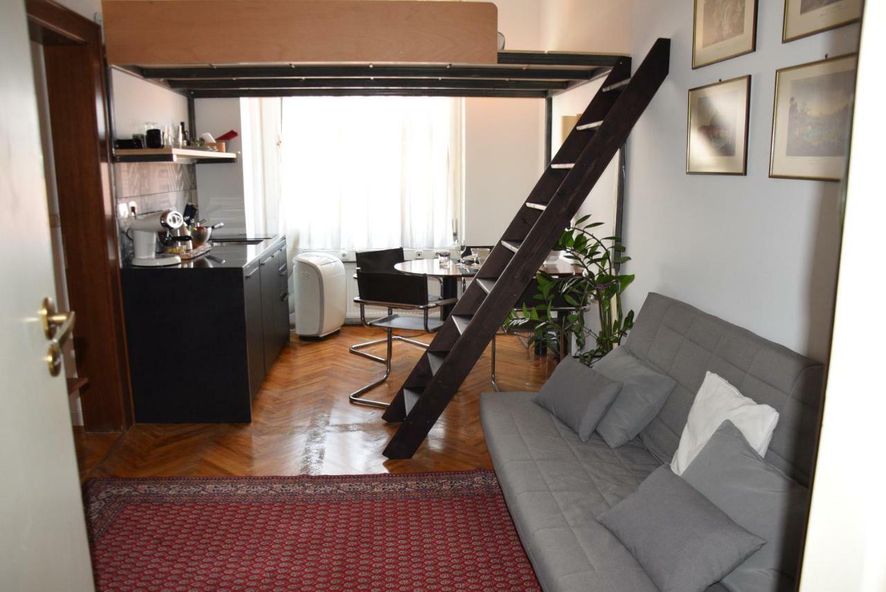 Lawyers Loft In Heritage Skyscraper Ljubljana Exterior photo